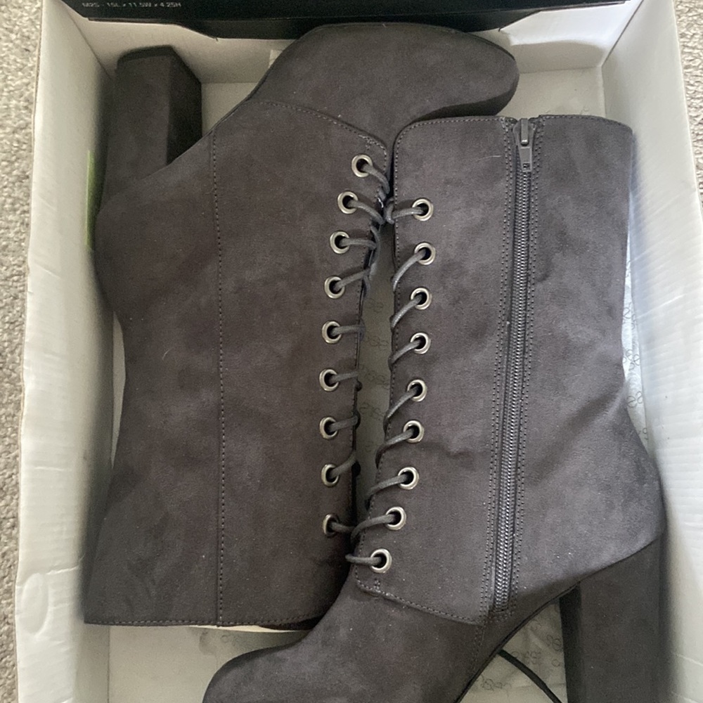 Metaphor heeled boots